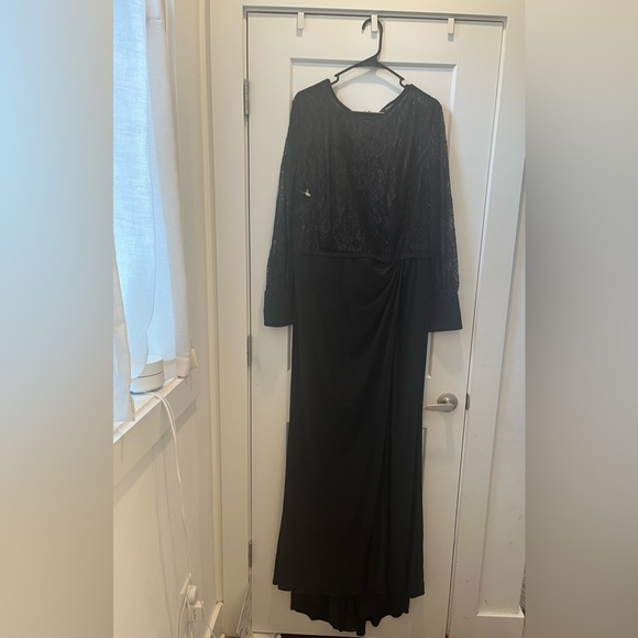 NWT MAC DUGGAL SEQUIN LACE BLACK EVENING GOWN - Picture 3 of 7